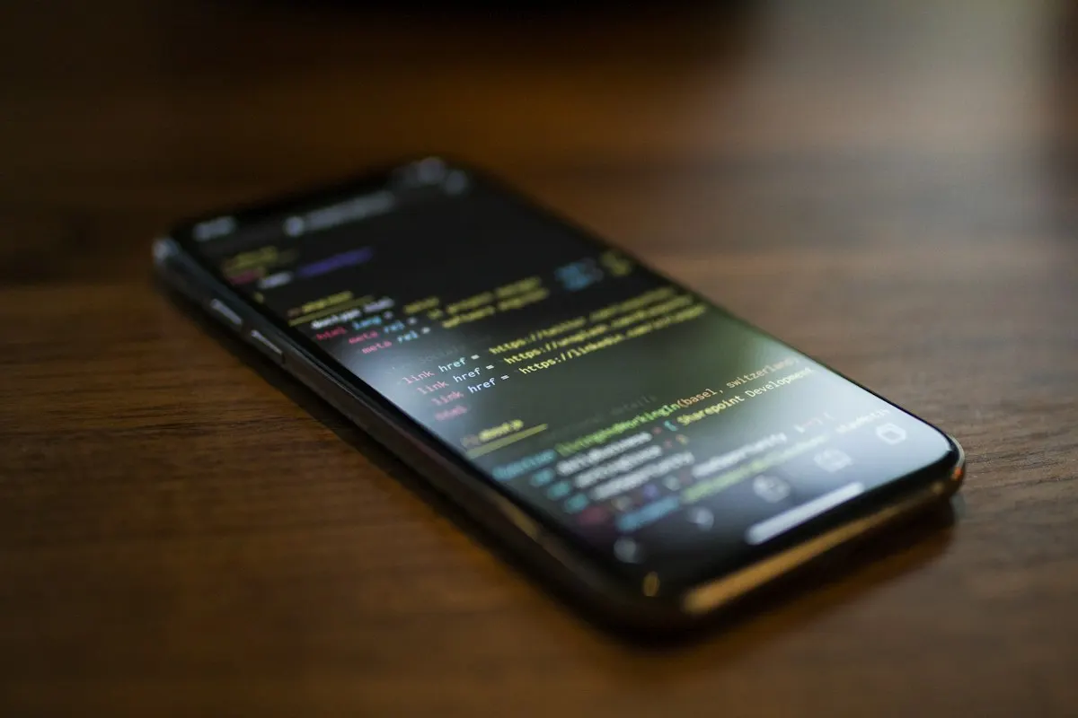 Hybrid App Development - Vinayak Clouds